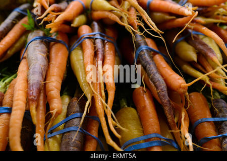 Les légumes au marché Pikes Place à Seattle, Washington, USA. Banque D'Images