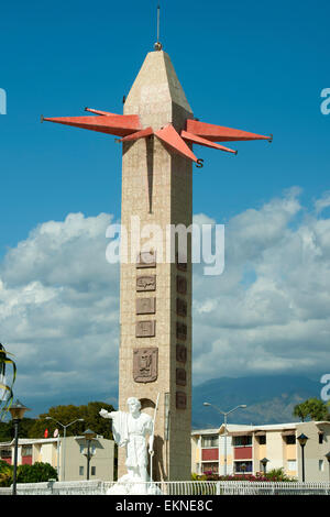 Dominikanische Republik, Südwesten, San Juan de la Maguana, Statue des Namenspatrons Johannes der Täufer an der östlichen Stadte Banque D'Images