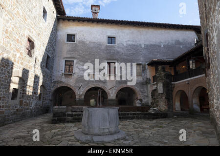 Cour intérieure du château de Gorizia Banque D'Images