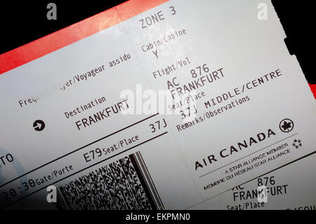 Une série de billets d'Air Canada de Toronto à Johannesburg en passant par l'aéroport de Francfort. Banque D'Images