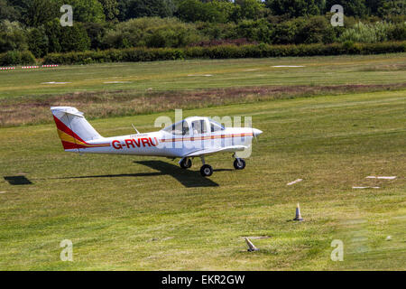 Piper PA-38 -112 Tomahawk light aircraft Banque D'Images