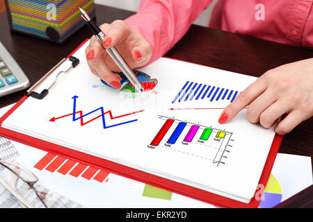 Cartes d'affaires libre sur le presse-papiers Banque D'Images