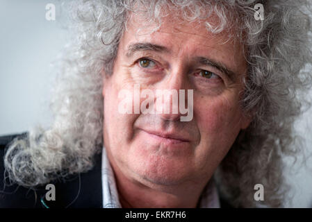 Brighton, UK. 13 avril, 2015. Militant et le guitariste Brian May d'être interviewé à l'école de Brighton BIMM. Crédit : Andrew Hasson/Alamy Live News Banque D'Images