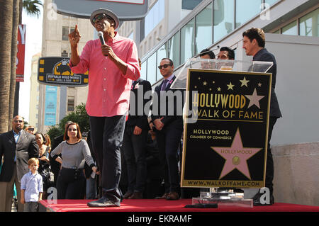 New Kids on the Block La cérémonie de dévoilement d'étoiles sur le Hollywood Walk of Fame en vedette : Arsenio Hall où : Hollywood, California, United States Quand : 09 Oct 2014 Banque D'Images