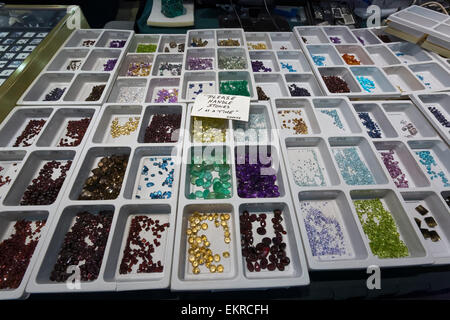 Pour la vente de pierres précieuses, Tucson Gem and Mineral Show, Tucson, Arizona Banque D'Images