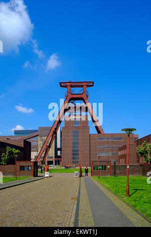 Complexe industriel de la mine de charbon de Zollverein Zeche Zollverein (en allemand) est un grand ancien site industriel dans la ville de Essen Banque D'Images