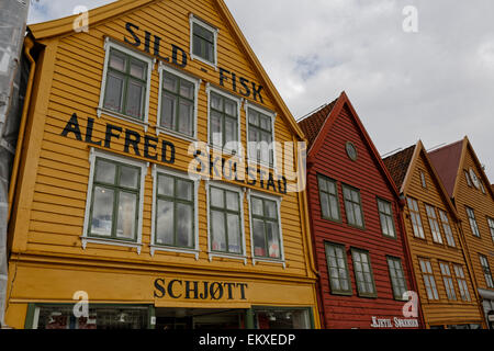 Le fameux Bryggen Hanseatic / Allemand Warf, Bryggen à Bergen, Norvège. Banque D'Images