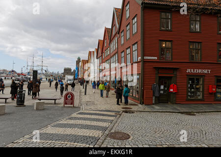 Le fameux Bryggen Hanseatic / Allemand Warf, Bryggen à Bergen, Norvège. Banque D'Images