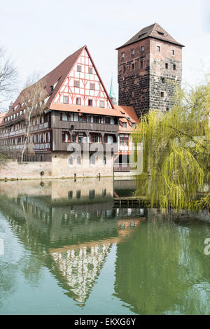 Du Wasserturm (château d'eau, construit du 13ème siècle) et l'ancien dépôt Weinstadl (vin, construite 15ème siècle) - bâtiments médiévaux Banque D'Images