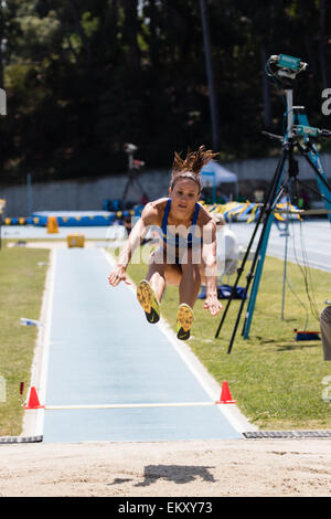 Maurren Maggi un athlète brésilien qui a remporté la médaille d'or olympique en saut en 2008. Ici concurrentes en 2015 à l'UCLA/RJ répondre JJK Banque D'Images