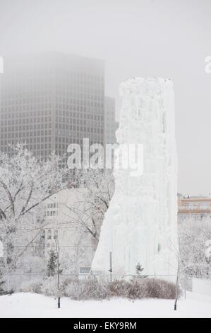 Winnipeg, Manitoba, Canada ; immeubles de grande hauteur dans l'hiver Banque D'Images