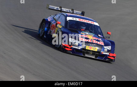 Oscherleben, Allemagne. 14 avr, 2015. Pilote de course suédois Mattias Ekstrom d'Audi Sport Team Abt équipe en action au cours de l'essai de conduite pour le DTM 2015 allemand de voitures de tourisme (2015) Maîtrise en Oscherleben, Allemagne, 14 avril 2015. Photo : Jens Wolf/dpa/Alamy Live News Banque D'Images