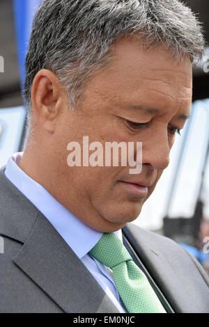 L'ancien lanceur étoile Mets et diffuseur actuel Ron Darling en maquillage au mets d'ouverture à domicile, 13 avril 2015. Banque D'Images
