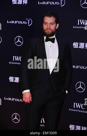 Shanghai, Chine. 15 avril, 2015. L'acteur HENRY CAVILL pose pour des photos sur le tapis rouge lors de l'arrivée de la Laureus Awards Edition - 2015, au Grand Théâtre de Shanghai, Chine. Credit : Marcio Machado/ZUMA/Alamy Fil Live News Banque D'Images