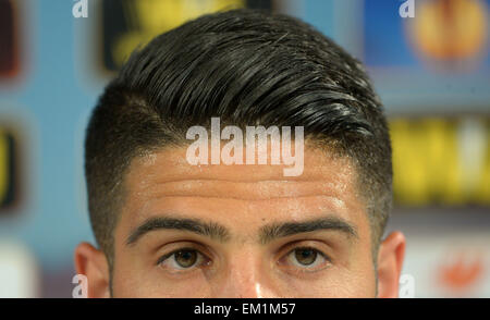 Wolfsburg, Allemagne. Apr 15, 2015. Napoli's Lorenzo Insigne réagit en conférence de presse, à Wolfsburg, Allemagne, 15 avril 2015. VfL Wolfsburg devra faire face dans le SSC Napoli UEFA Europa League quart de finale match aller match de foot le 16 avril 2015. Photo : PETER STEFFEN/dpa/Alamy Live News Banque D'Images