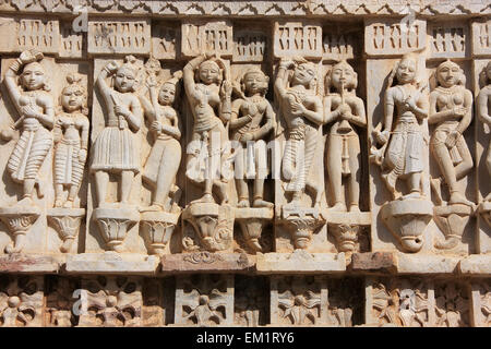 La sculpture décorative, Jagdish temple, Udaipur, Rajasthan, Inde Banque D'Images