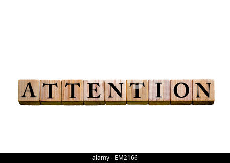 Mot d'attention. Petits cubes en bois avec des lettres isolées sur fond blanc avec copie espace disponible. Notion de droit. Banque D'Images