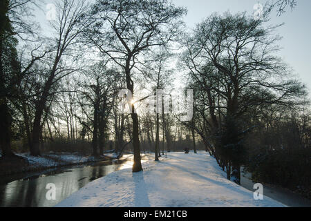 La rivière Cherwell Meadow de Christchurch et dans la neige Banque D'Images