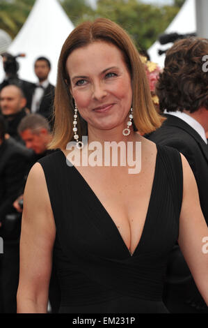 CANNES, FRANCE - 21 MAI 2012 : Carole Bouquet à la première de "Vous n'avez encore rien vu" à Cannes. 21 mai 2012, Cannes, France Banque D'Images