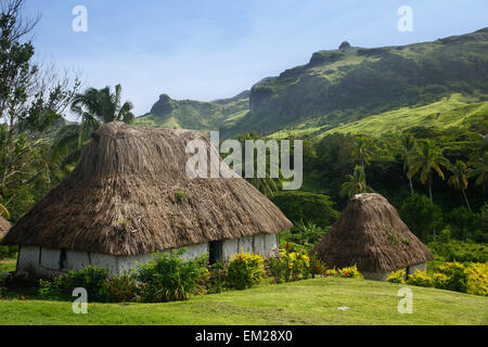 Maisons traditionnelles de Navala, village de l'île Viti Levu, Fidji Banque D'Images