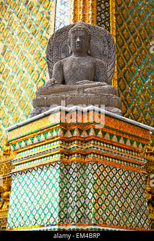 Siddharta dans le temple bangkok Asie Thaïlande résumé étape croix palais wat Banque D'Images