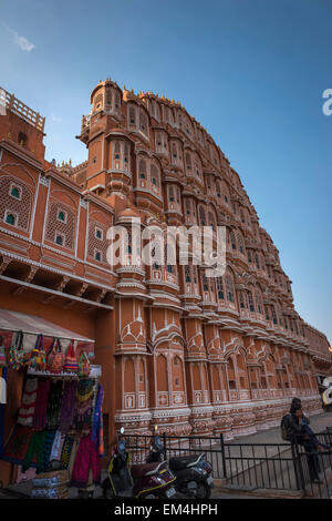 Le Hawa Mahal ou "Palais des Vents" à Jaipur, Rajasthan, Inde Banque D'Images