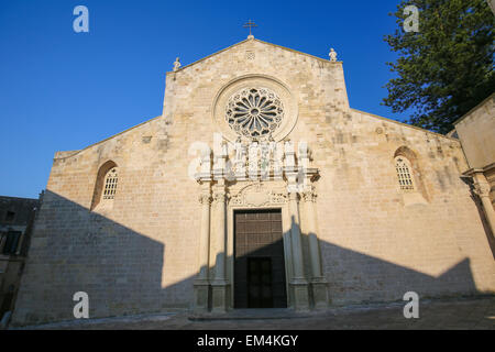 Cathédrale de l'Annonciation (12ème siècle) dans Otranto, une ville dans la province de Lecce, Pouilles, Italie. Banque D'Images