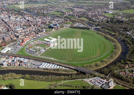 Vue aérienne de l'hippodrome de Chester, connu sous le nom de Roodee dans Cheshire, Royaume-Uni Banque D'Images