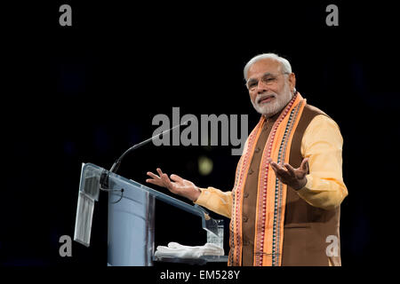 Toronto, Canada. 15 avril, 2015 . Des milliers ont accueilli le Premier Ministre indien Narendra Modi au Ricoh Coliseum de Toronto. La visite au Canada est la première par un Indien PM depuis arrêté par Indira Gandhi en 1973. Credit : Victor Biro/Alamy Live News Banque D'Images