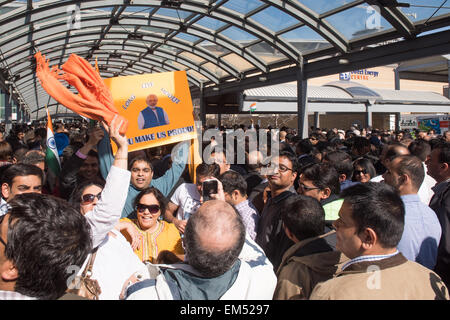 Toronto, Canada. 15 avril, 2015 . Des milliers ont accueilli le Premier Ministre indien Narendra Modi au Ricoh Coliseum de Toronto. La visite au Canada est la première par un Indien PM depuis arrêté par Indira Gandhi en 1973. Credit : Victor Biro/Alamy Live News Banque D'Images