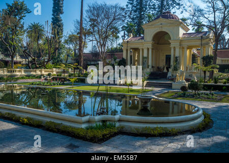 Matin vue sur Katmandou garden of dreams Banque D'Images