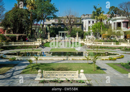 Matin vue sur Katmandou garden of dreams Banque D'Images