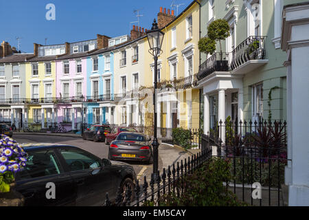 Maisons élégantes sur Chalcot Crescent, Primrose Hill, Londres Banque D'Images