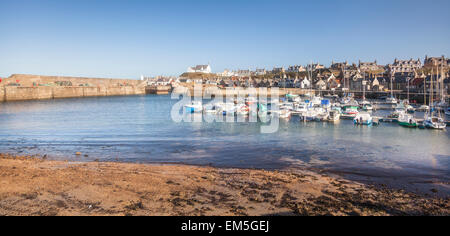 Findochty Harbour sur la côte de Moray, en Écosse. Banque D'Images