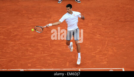 Monte Carlo, Monaco. Apr 16, 2015. Novak Djokovic en action contre Andreas Haider-Maurer .ATP Tennis Monte-Carlo Rolex Masters joué au Monte Carlo Country Club, Monaco. Credit : Action Plus Sport Images/Alamy Live News Banque D'Images