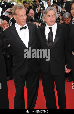 Robert De Niro et James Woods à la projection de gala de 'Madagascar 3:Europe's Most Wanted' à la 65e Festival de Cannes. 18 mai 2012 Cannes, France Photo : Jaguar Banque D'Images