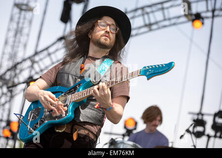 Indio, California, USA. 10 avr, 2015. SEAN LENNON musicien du fantôme d'un tigre à dents de sabre se produit sur scène pendant les trois jours de Musique et Arts Festival Coachella Indio au Polo Club à Indio, Californie © Daniel DeSlover/ZUMA/Alamy Fil Live News Banque D'Images