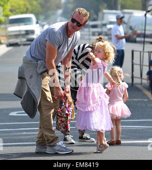 Eric Dane et Rebecca Gayheart prendre leurs filles, Billie et la Géorgie à la marché de fermiers dans la région de Beverly Hills avec : Eric Dane Dane Billie,où : Los Angeles, California, United States Quand : 12 Oct 2014 Banque D'Images