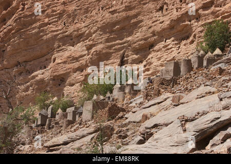 Vue sur village Irelli, ensemble dans la falaise de Bandiagara, Irelli, Mopti, Mali Banque D'Images