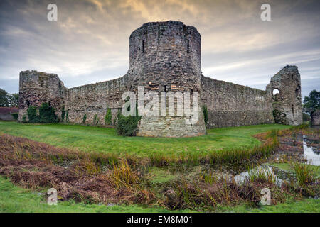 Le château de Pevensey, East Sussex, Angleterre Banque D'Images