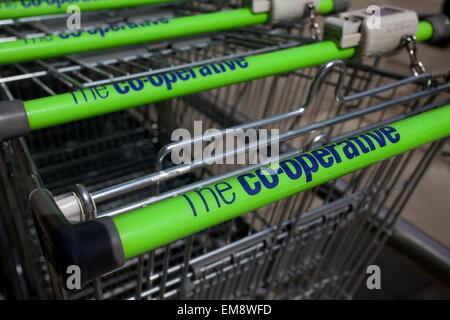 Close up shot of Co-operative signe sur un chariot Banque D'Images