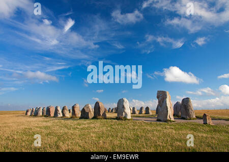 Ale's Stones / Ales stenar, pierre mégalithique pierre ovale monument représentant près de Kåseberga, Skane, Sweden Banque D'Images