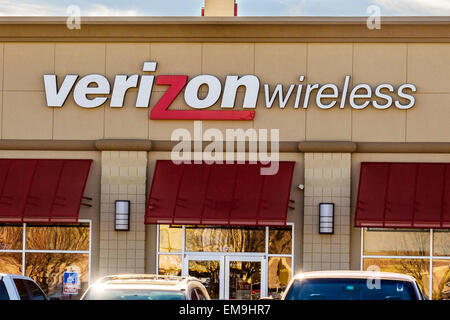 La devanture de Verizon Wireless à Oklahoma City, Oklahoma, USA. Banque D'Images