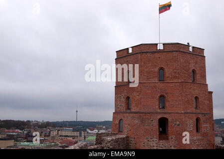 La tour de Gediminas, l'église, Vilnius, UNESCO World Heritage site, Lituanie Banque D'Images