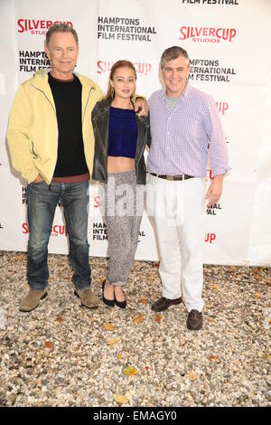 Acteurs assister à la Hamptons International Film festival réception chairmans : Bruce Greenwood, Ella Purnell, et Frank Hall Green Où : East Hampton, New York, United States Quand : 11 Oct 2014 Banque D'Images