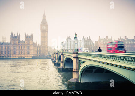 Big Ben et Westminster Bridge Banque D'Images