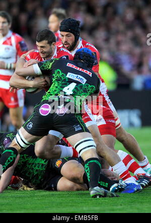 Gloucester, Royaume-Uni. 18 avr, 2015. Jonny Mai de Gloucester Rugby abordés au cours de l'European Rugby Challenge Cup demi-finale entre Gloucester Rugby vs Exeter Chiefs au stade Kingsholm Credit : Action Plus Sport/Alamy Live News Banque D'Images