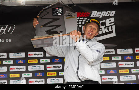 Wanaka, Nouvelle-Zélande. Apr 19, 2015. Alistair McRae gagnant lors de la course vers le ciel dans la vallée de Cardrona, Wanaka le 19 avril 2015 Credit : Action Plus Sport/Alamy Live News Banque D'Images