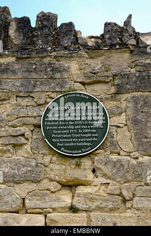 Une plaque murale au Barton Grange Farm, Bradford on Avon, Wiltshire, Royaume-Uni. Banque D'Images