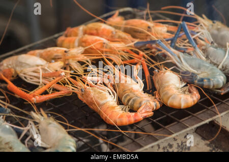 Crevettes d'eau douce géant grill Banque D'Images